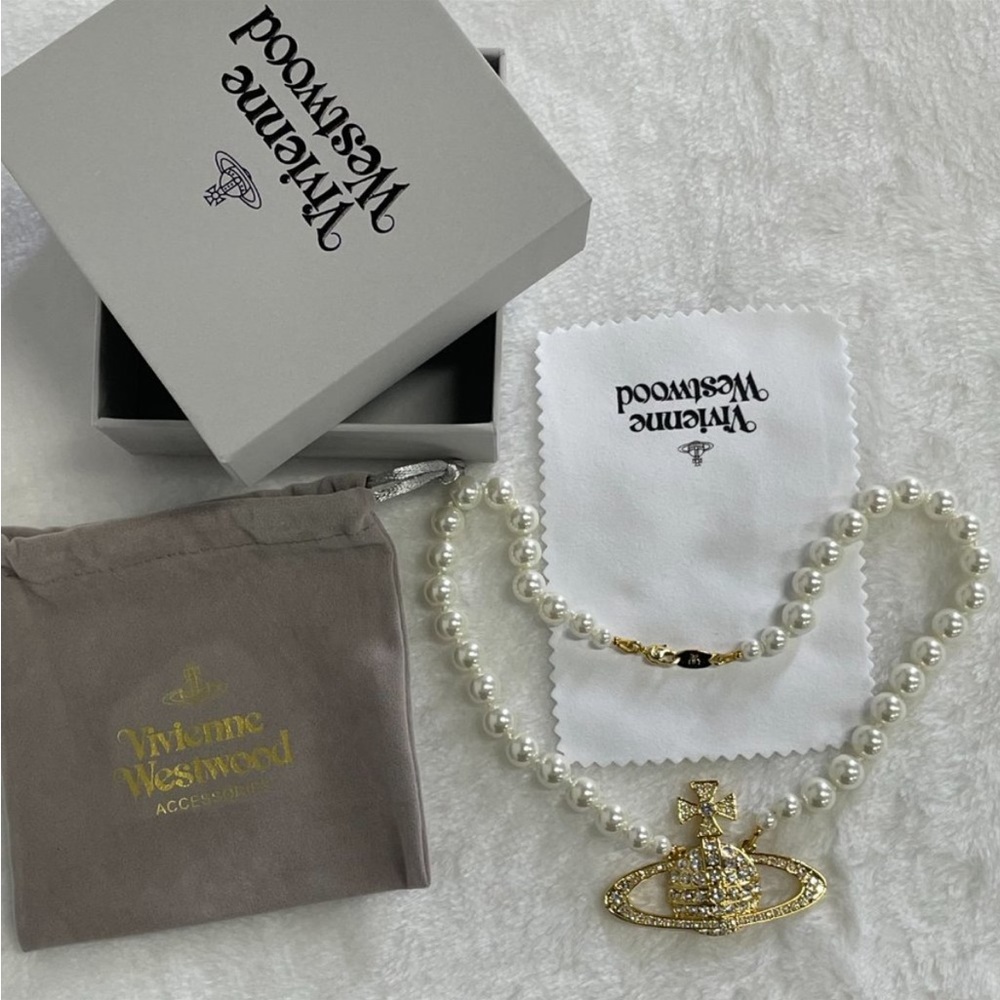 NWT Vivienne Westwood Orb Pearl Necklace